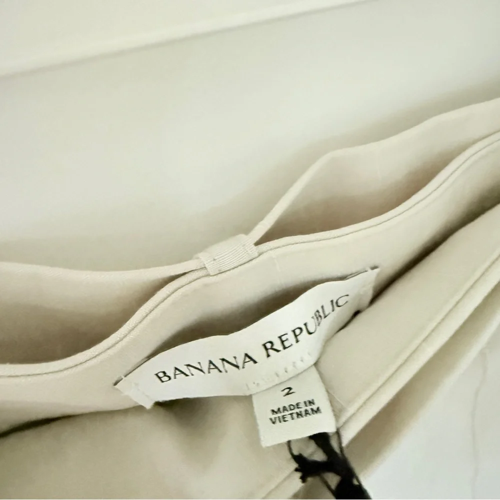 Banana Republic women’s barrel leg linen Pants - Picture 6 of 10